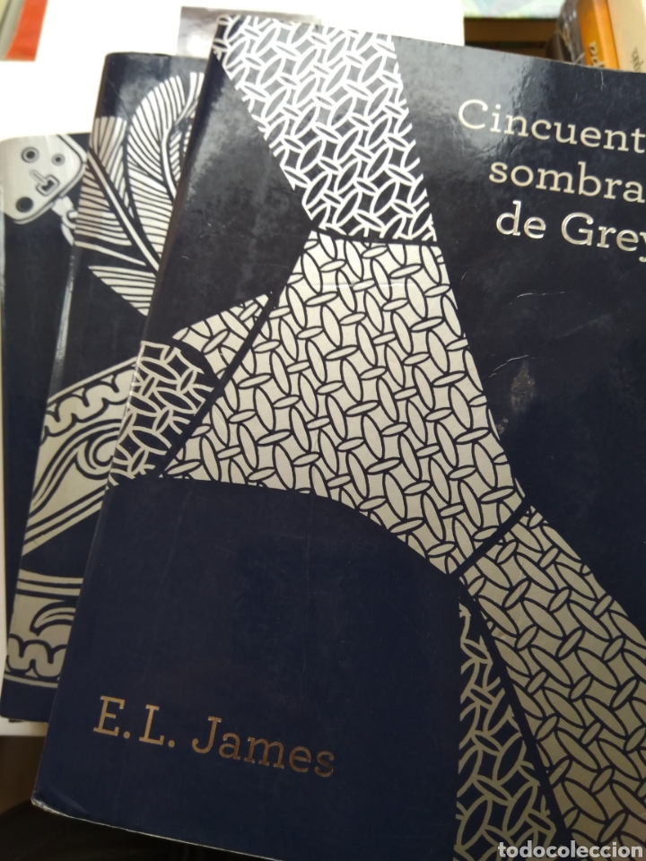 Libros: CINCUENTA SOMBRAS DE GREY 3 TOMOS - Foto 2
