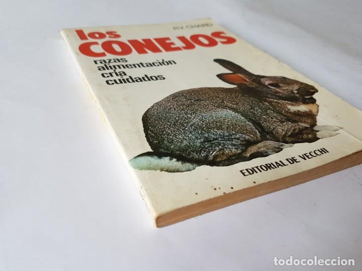 Libros: LOS CONEJOS, RAZAS, ALIMENTACION, CRIA, CUIDADOS, VECCHI 1982 - Foto 2