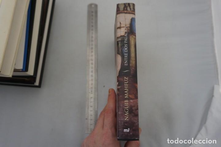 Libros: (8D) ENTRE DOS PALACIOS - NAGUIB MAHFUZ / MR EDICIONES - Foto 2