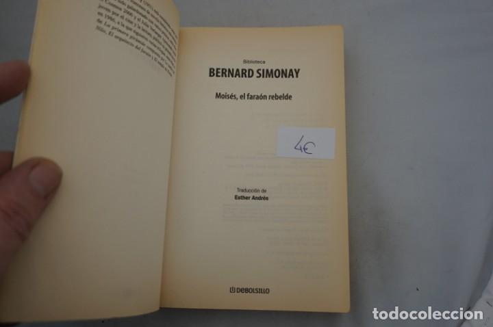 Libros: (10E) MOISES EL FARAON REBELDE - BERNARD SIMONAY / DEBOLSILLO - Foto 3