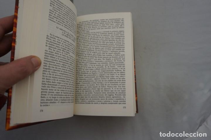 Libros: (14B) - LA HOGUERA DE LAS VANIDALES - TOM WOLFE / RBA - Foto 4