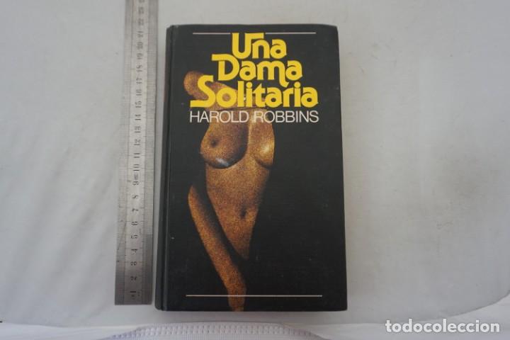 Libros: (14F) - UNA DAMA SOLITARIA - HAROLD ROBBINS / CIRCULO DE LECTORES - Foto 1