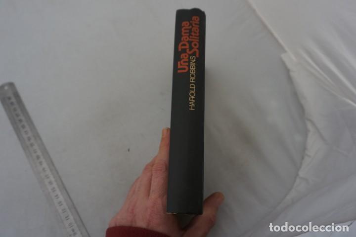 Libros: (14F) - UNA DAMA SOLITARIA - HAROLD ROBBINS / CIRCULO DE LECTORES - Foto 2