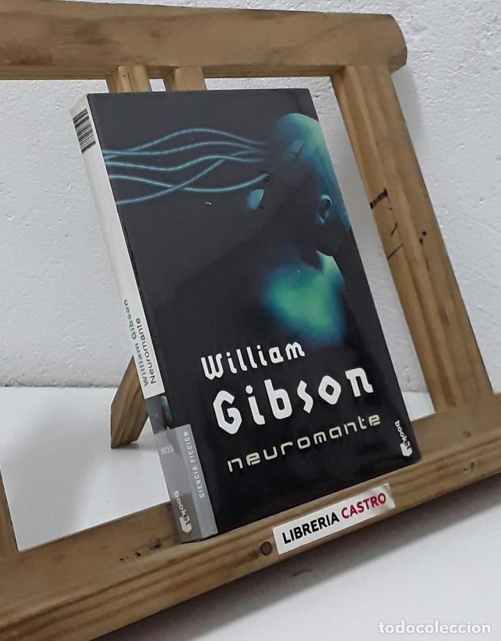 Libros: Neuromante - William Gibson - Foto 1