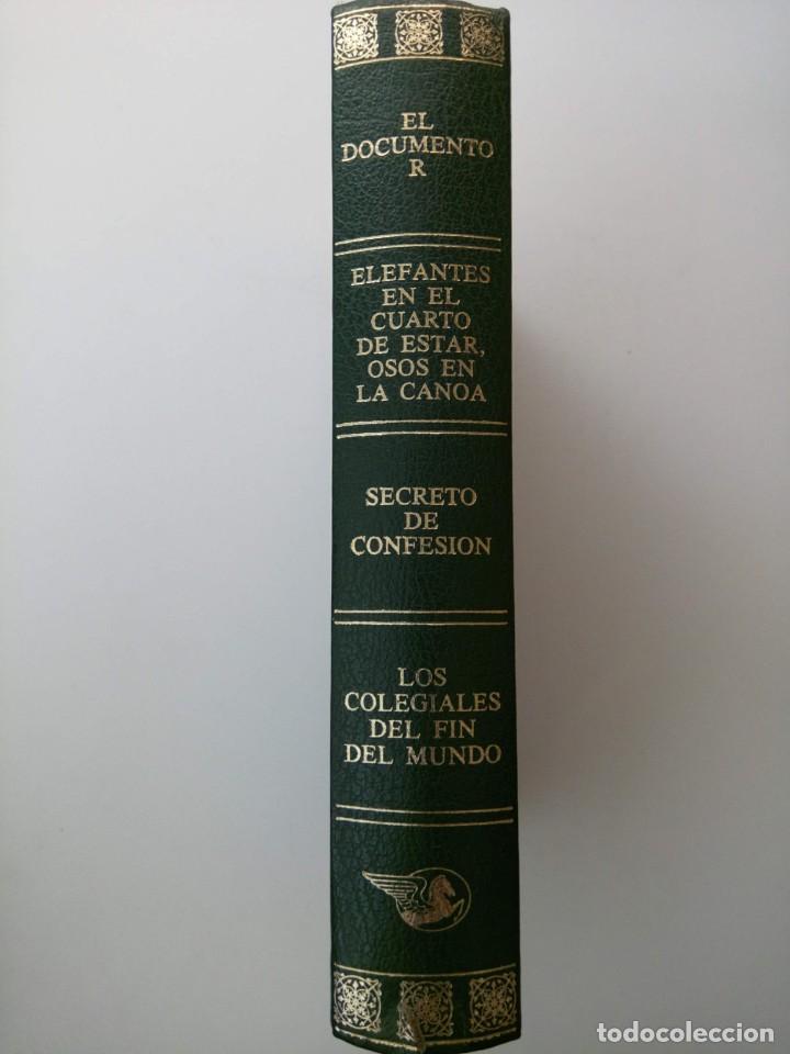 Livres: Documento R- Elefantes en el cuarto de estar- Secreto de confesion- Los colegiales del fin del mundo