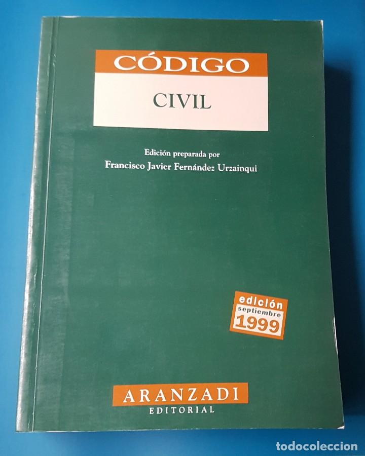 Libros: C&oacute;digo Civil. Edici&oacute;n septiembre 1999. Editorial Adanzari. - Foto 1