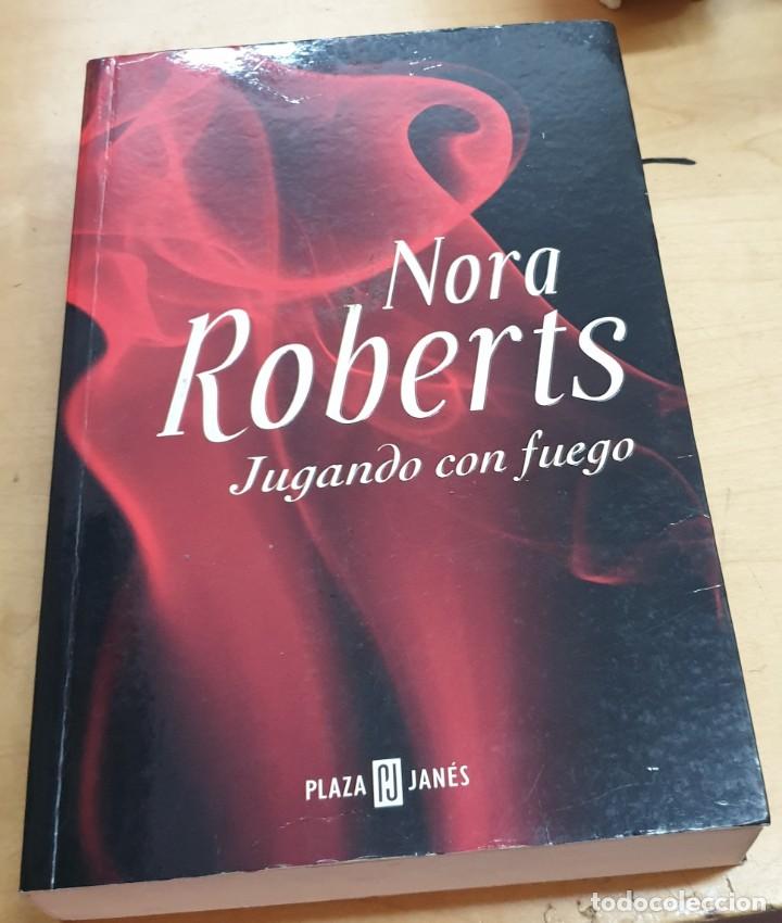 Libros: Jugando con fuego - ROBERTS, NORA - Foto 1