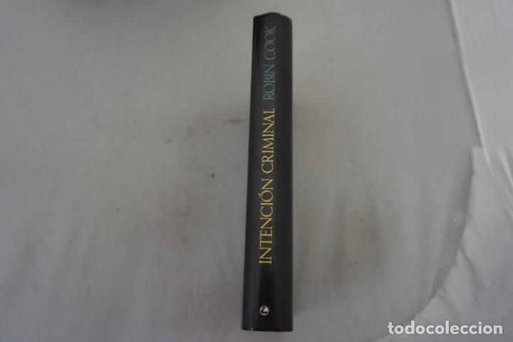 Libros: AR/2/ INTENCION CRIMINAL - ROBIN COOK - CIRCULO DE LECTORES - Foto 2