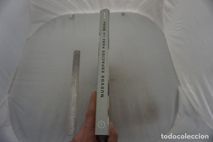 Libros: 17 - NUEVOS ESPACIOS PARA LA MODA - NEIL BINGHAM / EDICIONES GAMMA - Foto 2