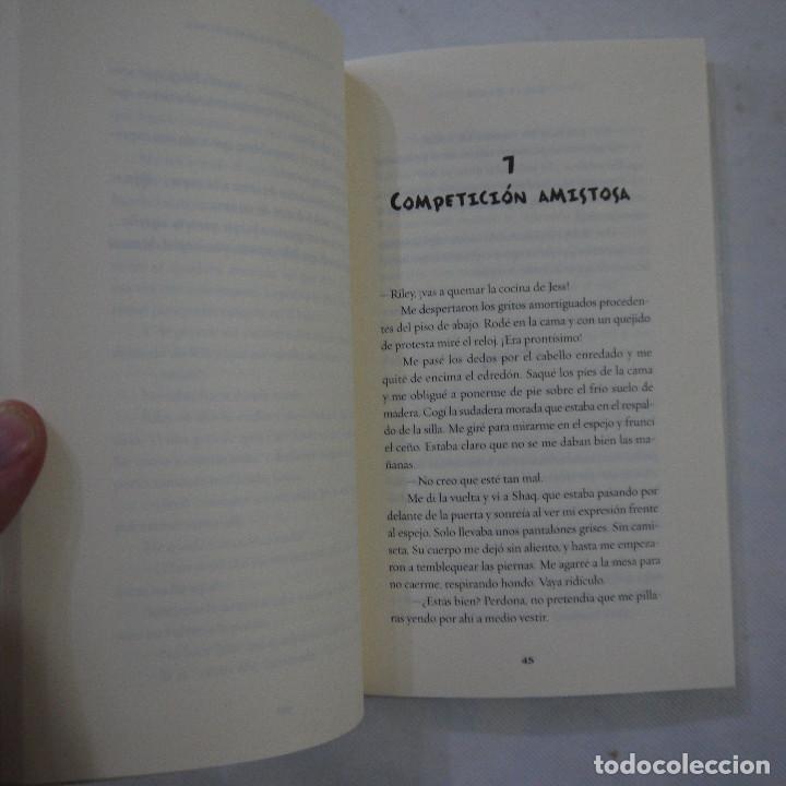 Libros: SECRETOS EN EL BACKSTAGE - EMILY BAKER - ALFAGUARA - 2013 - 1.&ordf; EDICION - Foto 3