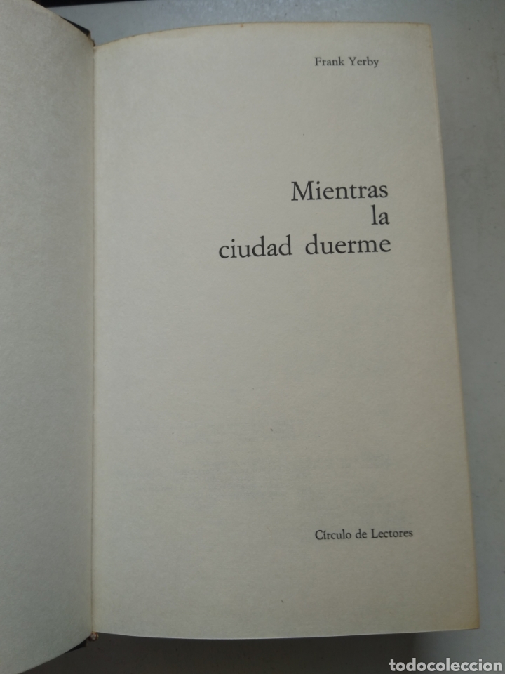Libros: MIENTRAS LA CIUDAD DUERME/FRANK YERBY - Foto 2