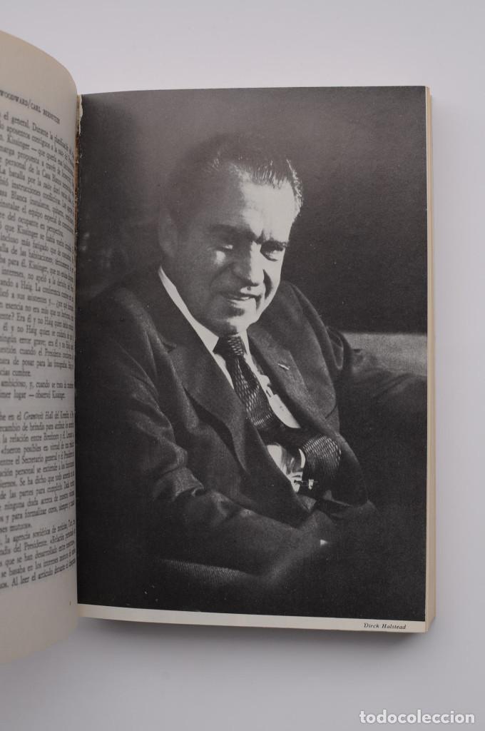 Libros: Los d&iacute;as finales - WOODWARD, Bob y BERNSTEIN, Carl - Foto 3