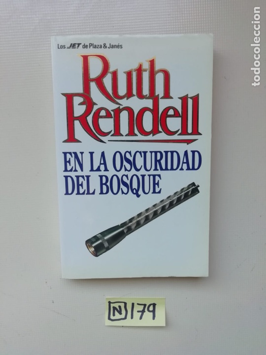 Libros: En la oscuridad del bosque - Foto 1