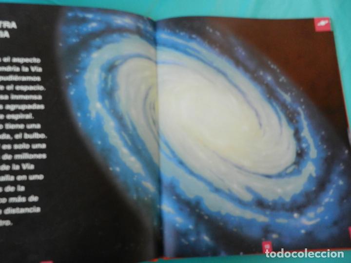 Libros: EL ESPACIO , EL LIBRO QUE SE PUEDE LEER EN LA OSCURIDAD - BRU&Ntilde;O -2006 - LIBRO LUZ - Foto 3