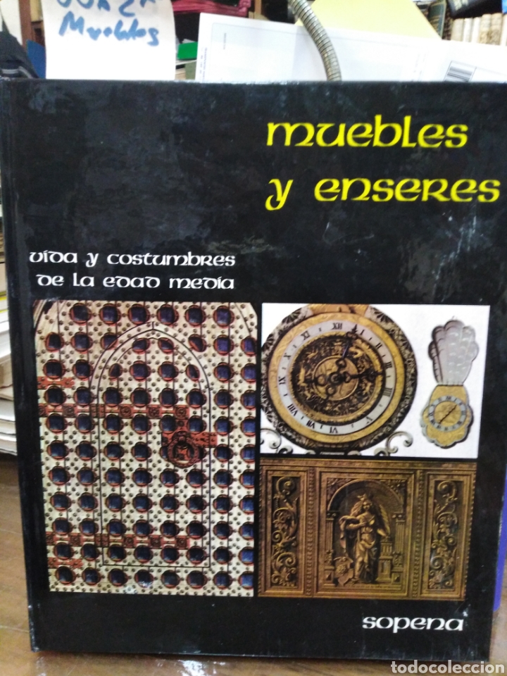 Libros: MUEBLES Y ENSERES. Vida y costumbres de la Edad Media - V. V. A. A. - Foto 1