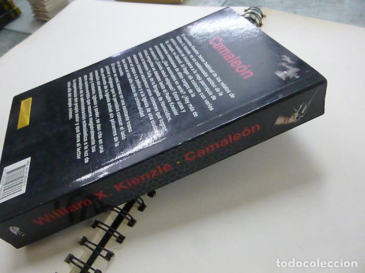Libros: Camale&oacute;n - William X. Kienzle - F11 - Foto 2