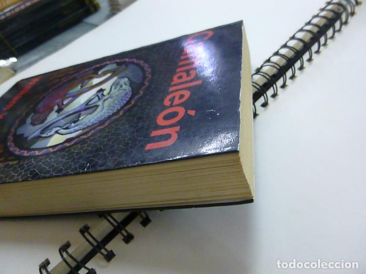 Libros: Camale&oacute;n - William X. Kienzle - F11 - Foto 3