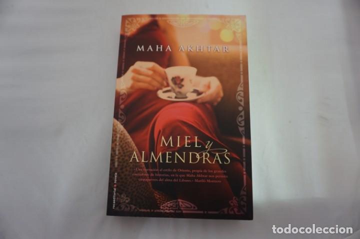 Libros: ARRI1 - MIEL Y ALMENDRAS - MAHA AKHTAR / ROCA EDITORIAL - Foto 1