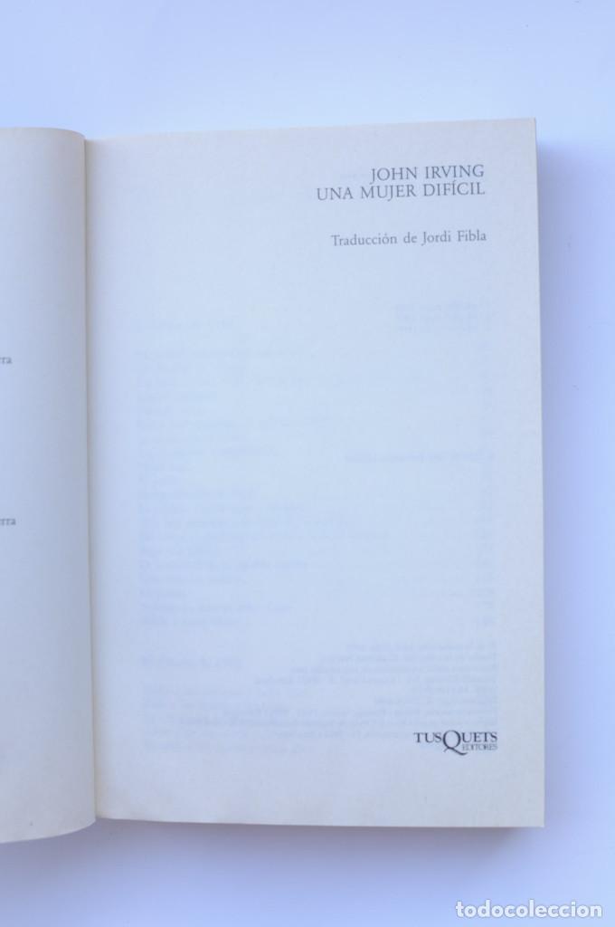Libros: Una mujer dif&iacute;cil - IRVING, John - Foto 2