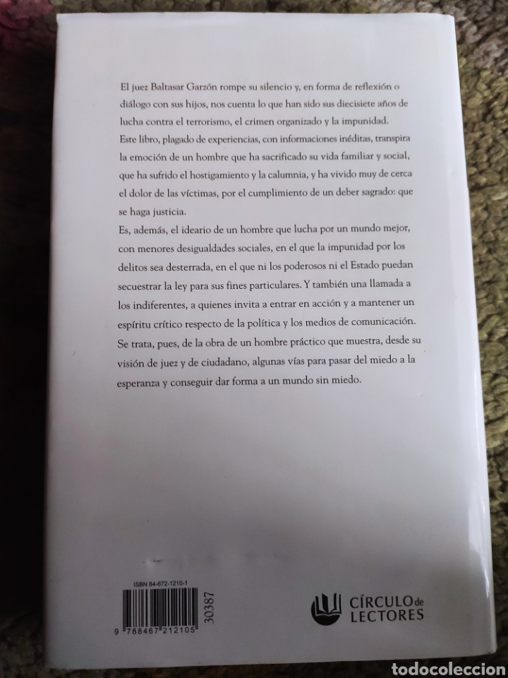 Libros: Un Mundo sin Miedo. Baltasar Garz&oacute;n - Foto 2