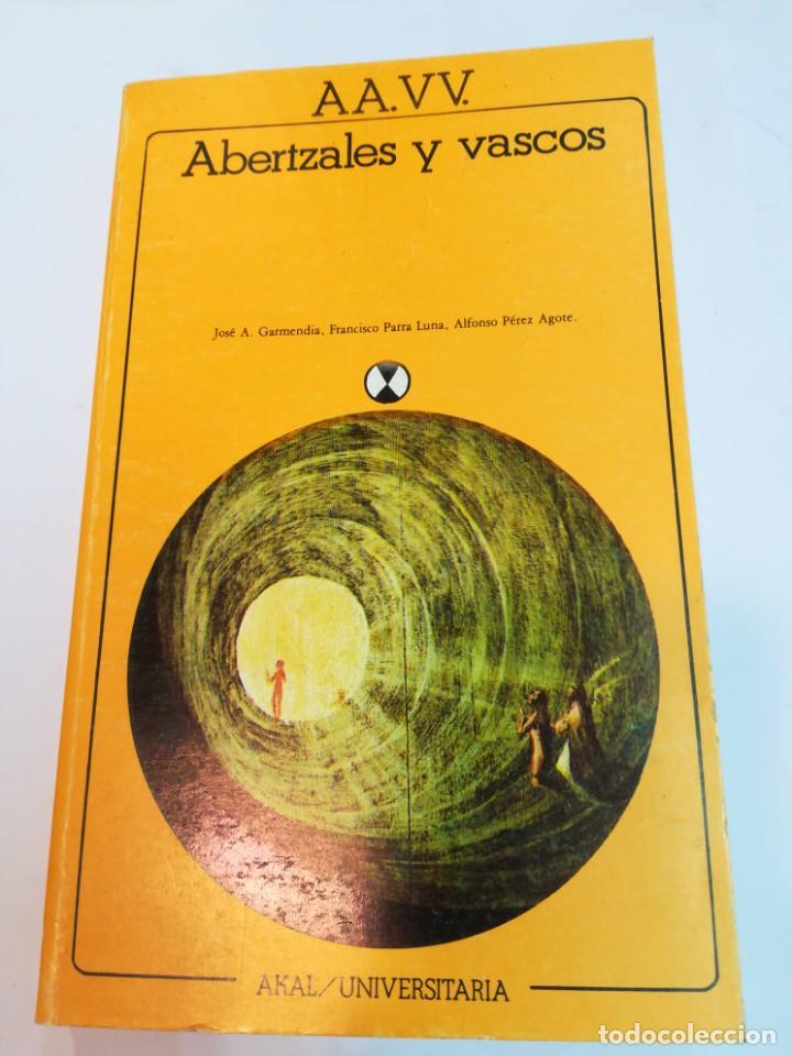 Libros: VV.AA Abertzales y vascos S1942AT - Foto 1