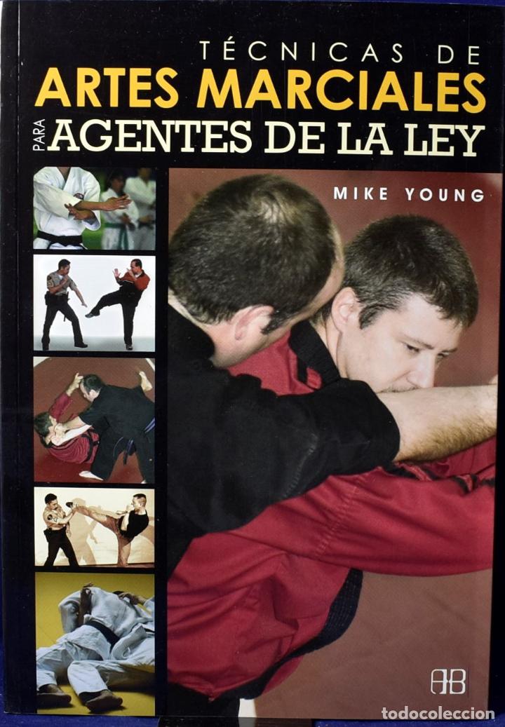Libri di seconda mano: T&eacute;cnicas de Artes Marciales Para Agentes de La Ley - Young, Mike