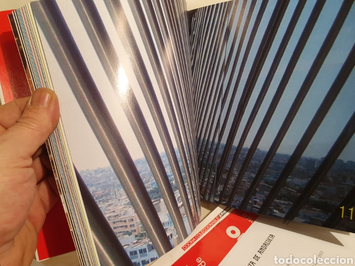 Libros: SHOW ME THE FUTURE, ENGINEERING AND DESING BY WERNER SOBEK. 2004 - Foto 4