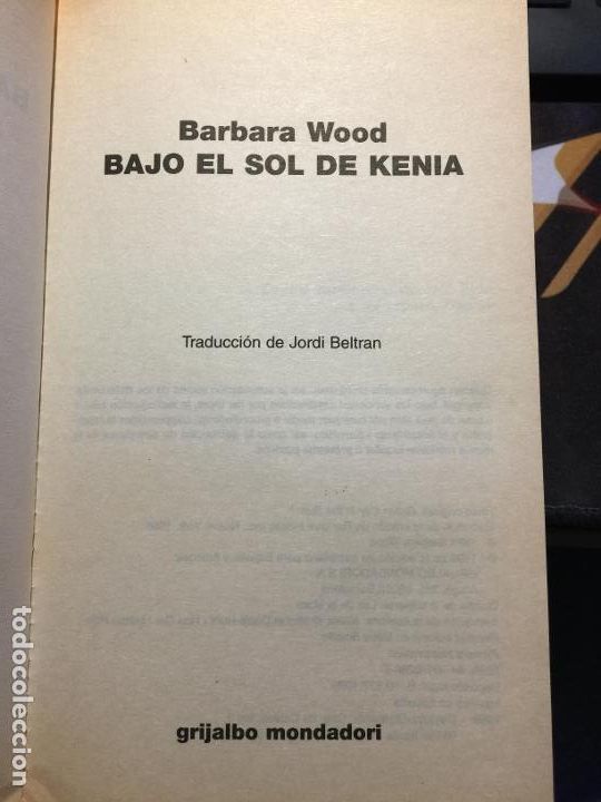 Libros: Bajo el sol de kenia - Barbara Wood - Foto 2