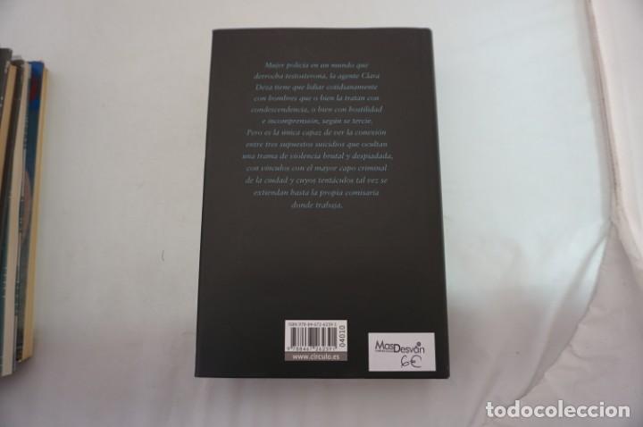 Libros: 14-A - Y PUNTO - MERCEDES CASTRO / CIRCULO DE LECTORES - Foto 6