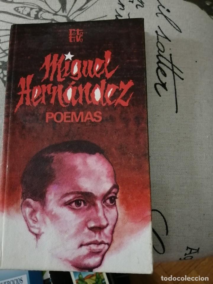 Libros: POEMAS. MIGUEL HERNANDEZ - Foto 1