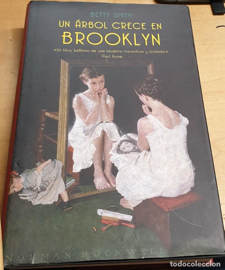 Libros: Un &aacute;rbol crece en Brooklyn - SMITH, BETTY - Foto 1