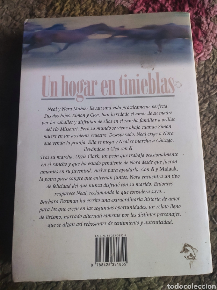 Libros: Un Hogar en Tinieblas. Barbara Esstman - Foto 2