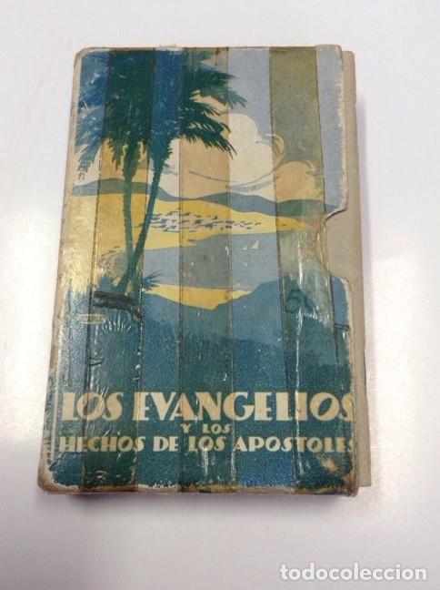 Livros em segunda m&atilde;o: ESTUCHE CON LOS SANTOS EVANGELIOS Y LOS HECHOS DE LOS APOSTOLES - tdk74 -