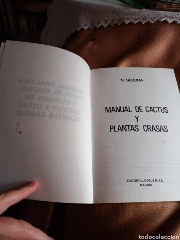 Libros: Cactus y Plantas Crasas. Manual practico. Ed. Robles 1979 - Foto 4