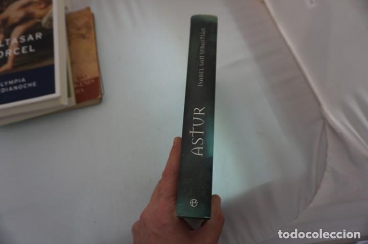 Libros: 16D/ ASTUR ISABEL SAN SEBASTIAN / LA ESFERA DE LOS LIBROS - Foto 2