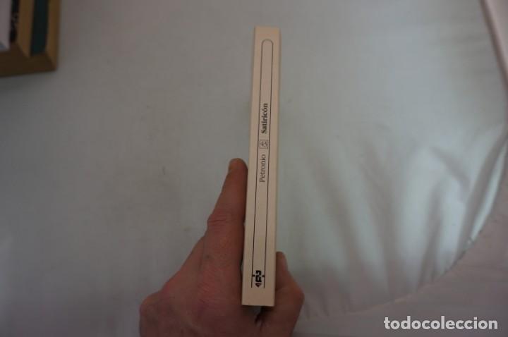 Libros: AR4C/ SATIRICON - PETRONIO / AKAL - Foto 2
