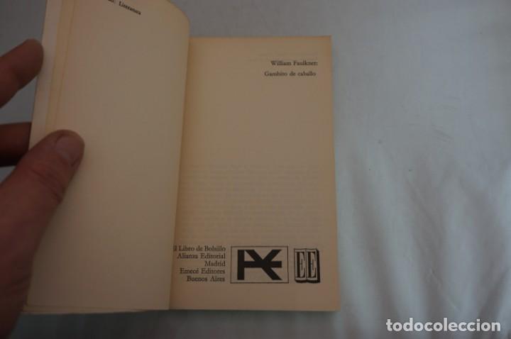 Libros: AR4D/ GAMBITO DE CABALLO - WILLIAM FAULKNER / ALIANZA - Foto 3