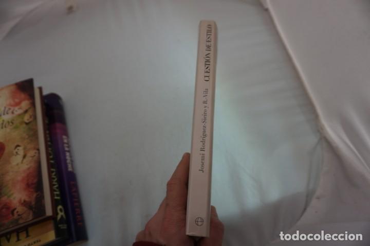 Libros: 21D/ CUESTION DE ESTILO - JOSEMI RODRIGUEZ SIEIRO / LA ESFERA DE LOS LIBROS - Foto 2