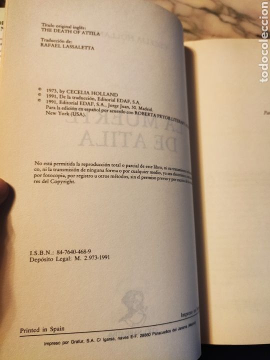 Libros: La Muerte de Atila. Cecilia Holland. - Foto 3