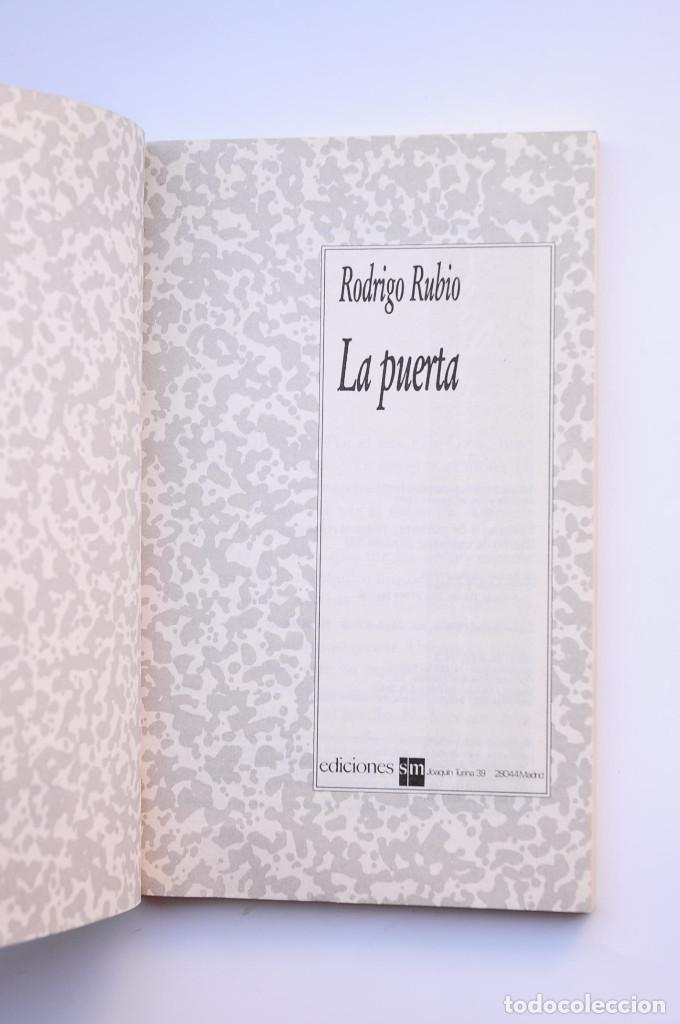 Libros: La puerta - RUBIO, Rodrigo - Foto 2