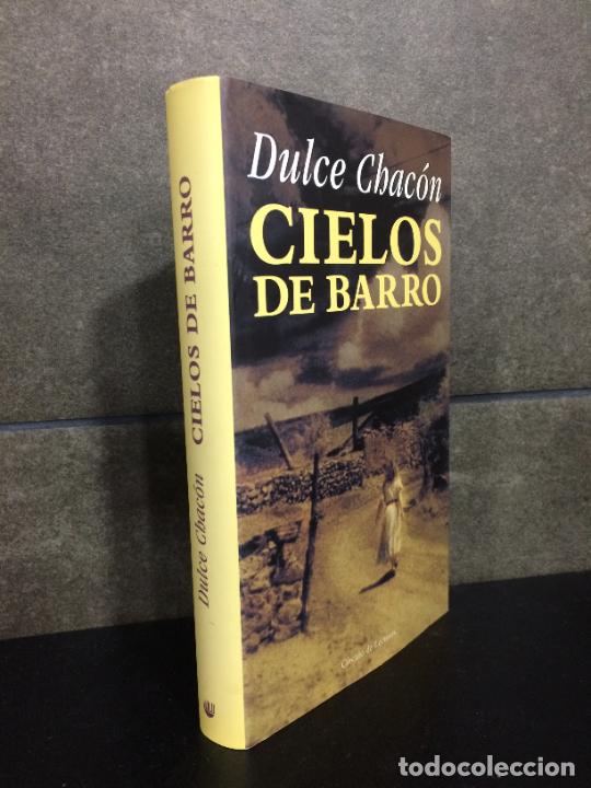 Libros: Cielos de barro. Dulce Chac&oacute;n. - Foto 1