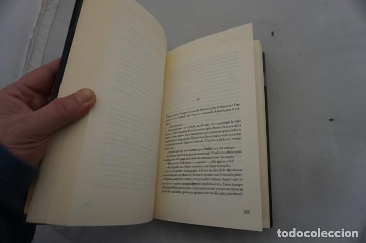 Libros: 10F/ DEFENSA CERRADA - PETROS MARKARIS / PAPIVORE - Foto 5