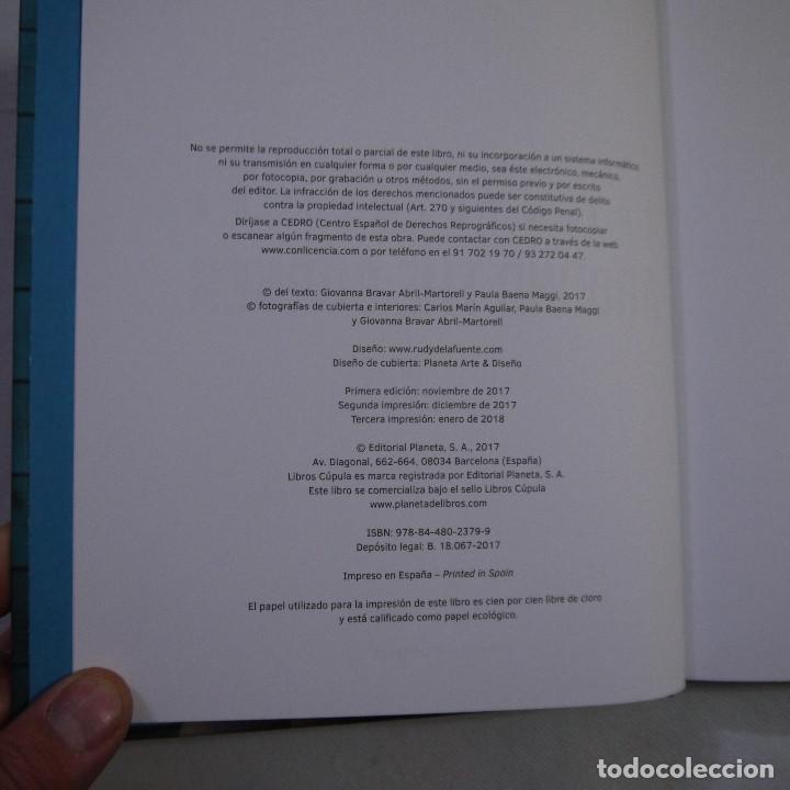 Libros: AROUND THE CORNER: THE OTHER SIDE - LIBROS C&Uacute;PULA - 2017 - 3.&ordf; EDICION - CASTELLANO - Foto 2