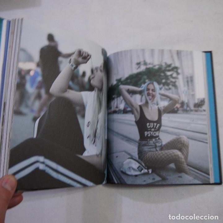 Libros: AROUND THE CORNER: THE OTHER SIDE - LIBROS C&Uacute;PULA - 2017 - 3.&ordf; EDICION - CASTELLANO - Foto 10