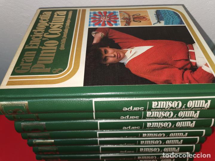 Libros: Gran Enciclopedia Punto y Costura. Sarpe. 8 Tomos + 2 carpetas de patrones. COMPLETA - Foto 2 - 252210230