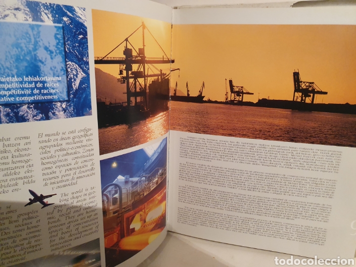 Libros: BASQUE. XABI OTERO. GOBIERNO VASCO 2001. - Foto 9