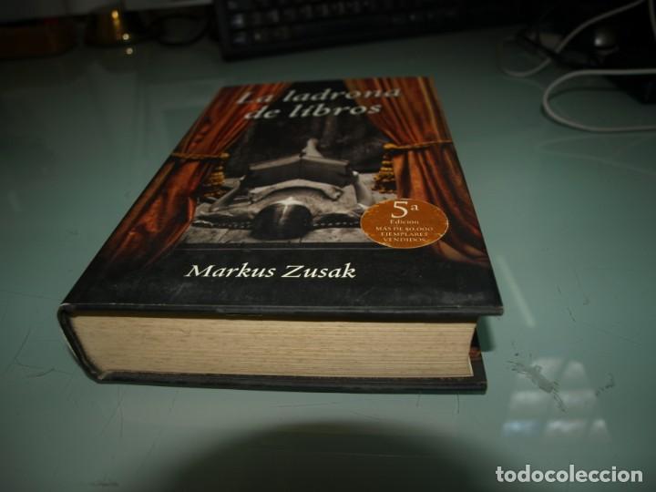 Libros: Markus Zusak, La ladrona de libros - Foto 1