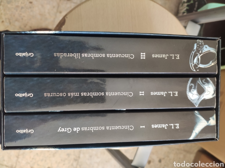 Libros: Trilog&iacute;a Cincuenta Sombras de Grey. E. L. James - Foto 2