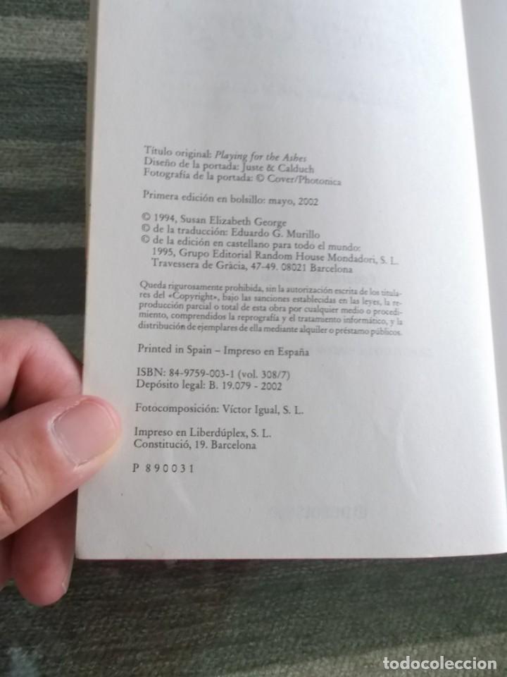 Libros: CENIZAS DE RENCOR ELIZABETH GEORGE - Foto 2