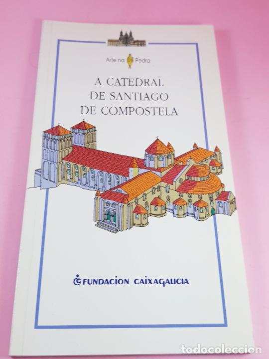 Livros em segunda m&atilde;o: LIBRETO-ARTE NA PEDRA-A CATEDRAL DE SANTIAGO DE COMPOSTELA-2000-FUNDACI&Oacute;N CAIXAGALICIA-DEBUXOS PEPE